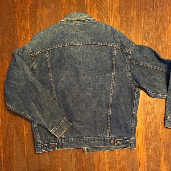 Levi's Vintage Denim Trucker Jacket - Picture 8 of 8